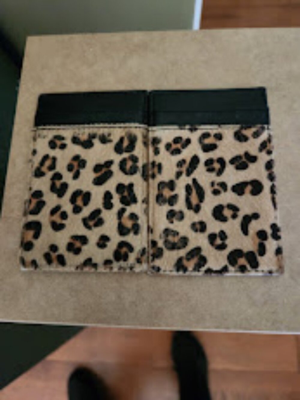 SEXY LEOPARD CARD HOLDER